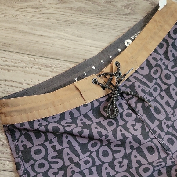 VISSLA Aloha & Adios Board Shorts - Black and Tan - Picture 6 of 6